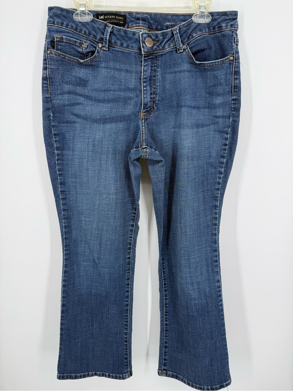 Lee Women's Modern Series Curvy Fit Bootcut 16 "Short" Medium Wash Stretch Jeans